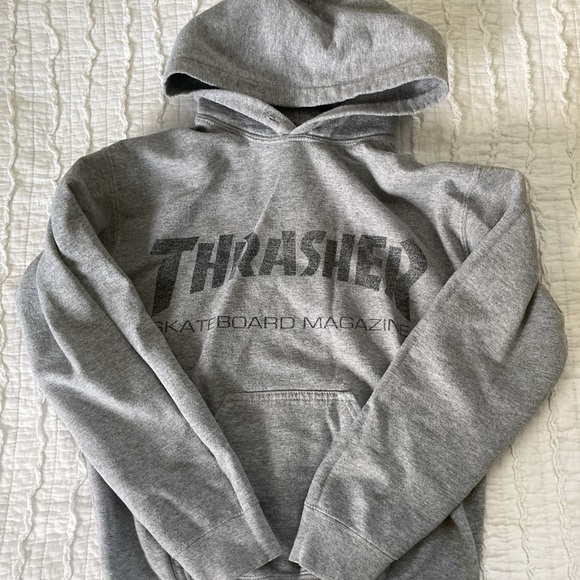 Gildan Tops - Thrasher Hoodie